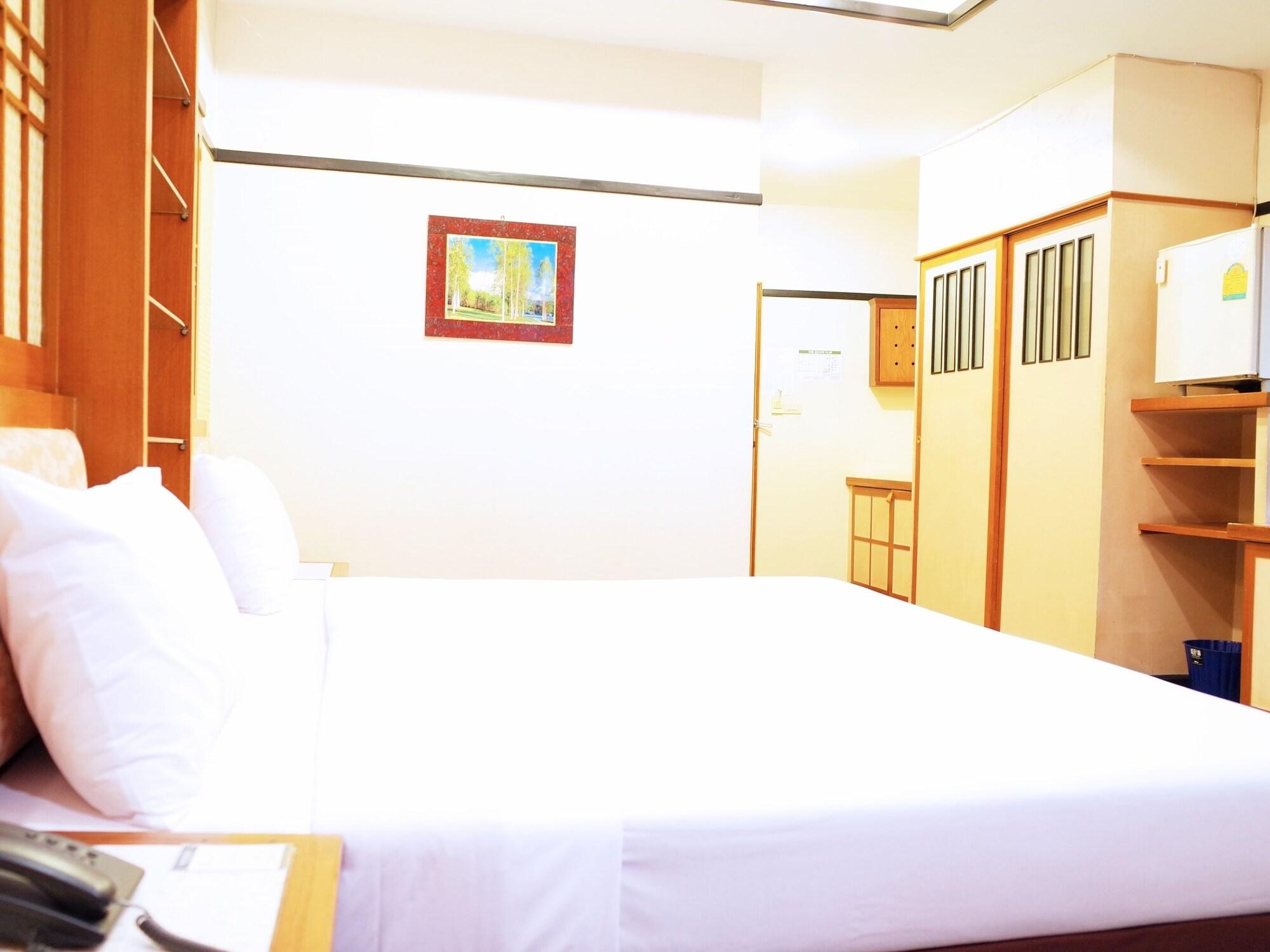 The Bavana Surawong 3* Bangkok