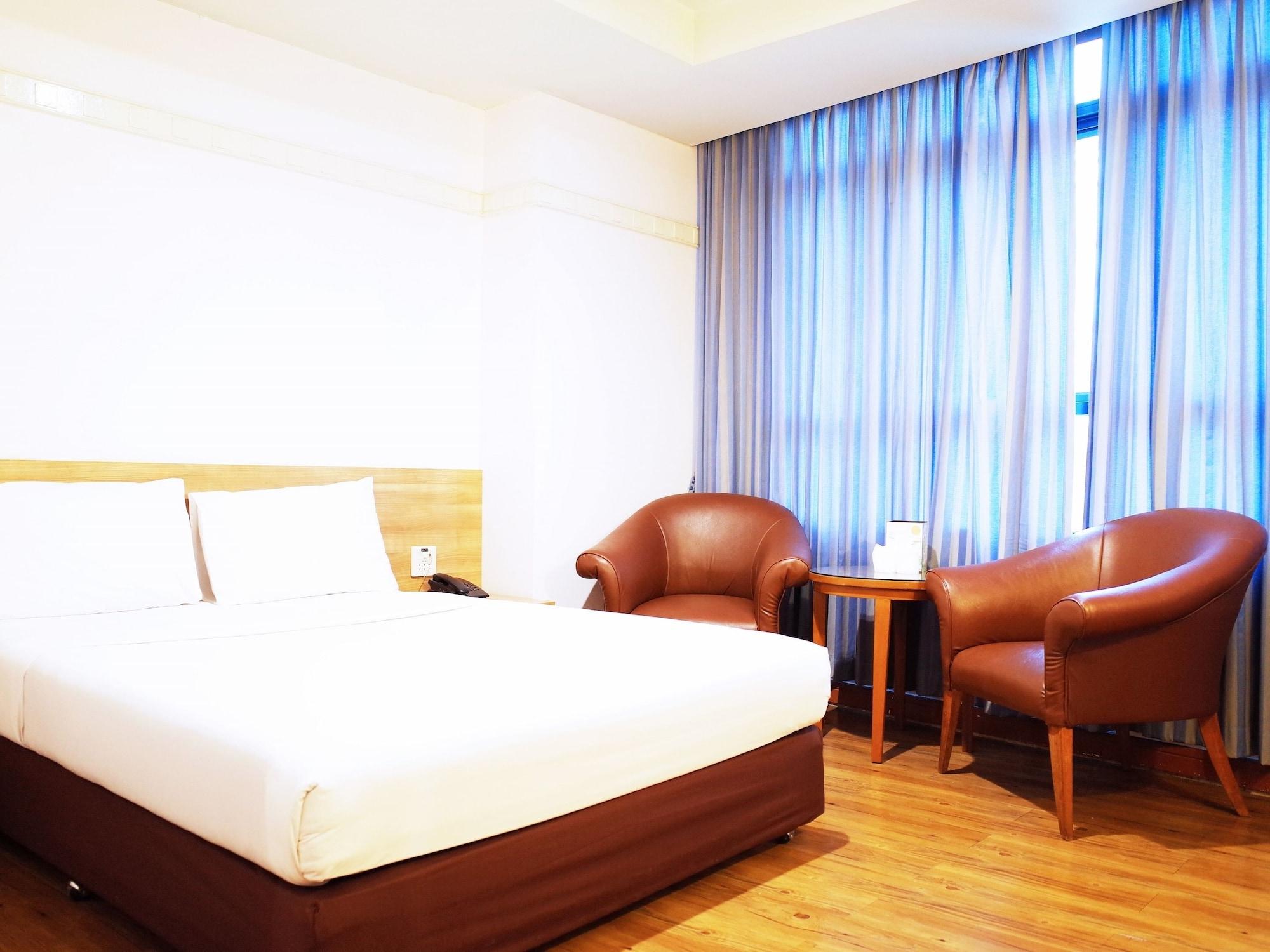 Hotel The Bavana Surawong 3*